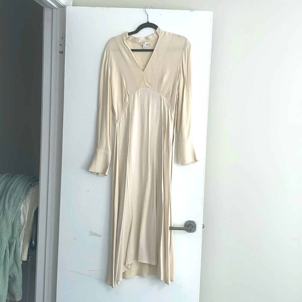 Banana Republic size 4 midi dresss